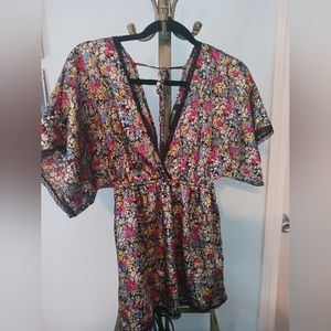 Forever 21 Blouse Size Small/Petite Like New Condition